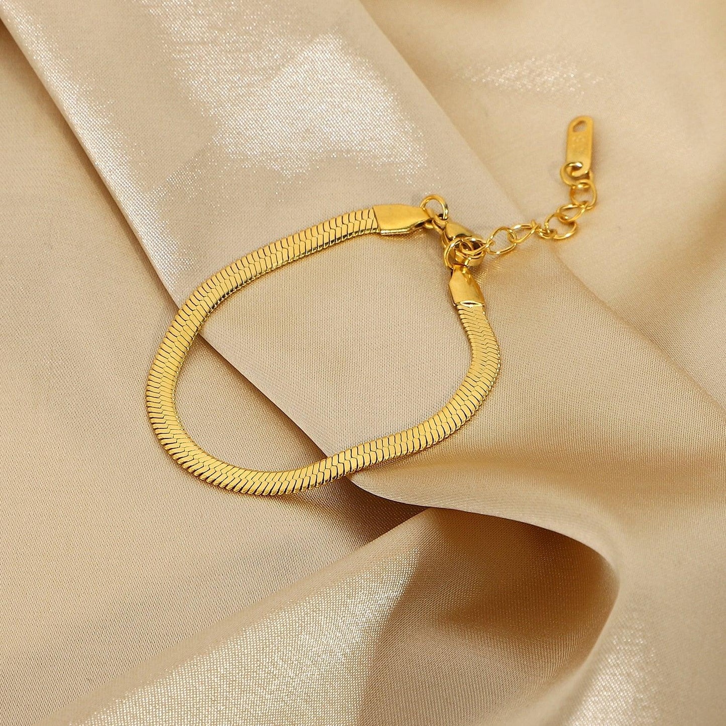 [Royal Vicky]Ellaine Gold Herringbone Bracelet