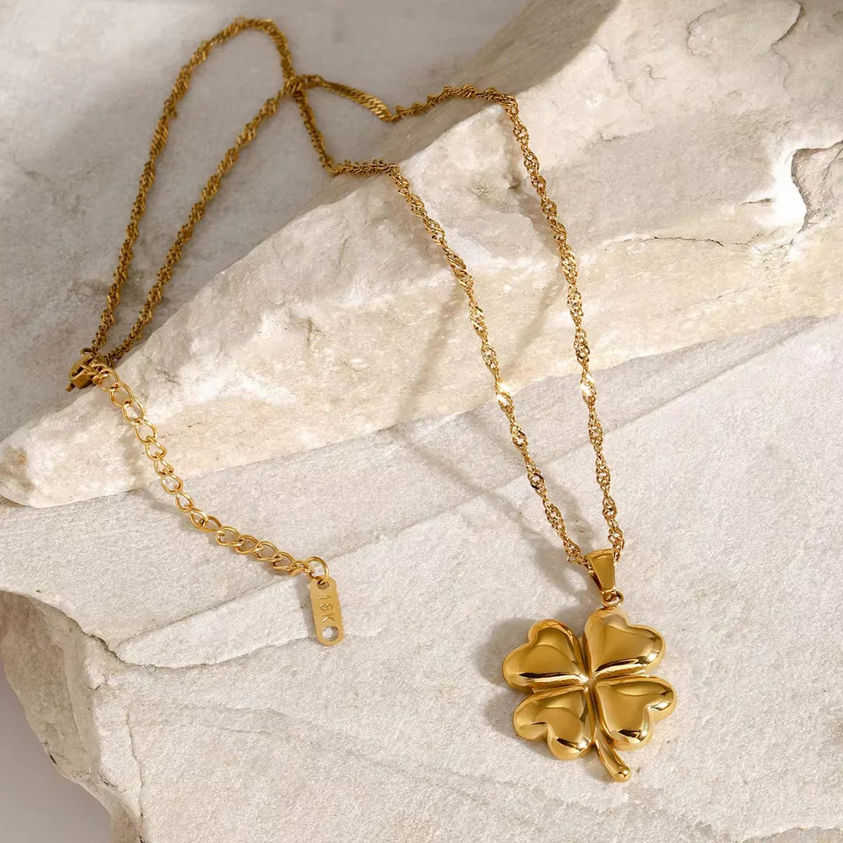 [Royal Vicky]Ella Clover Gold Necklace