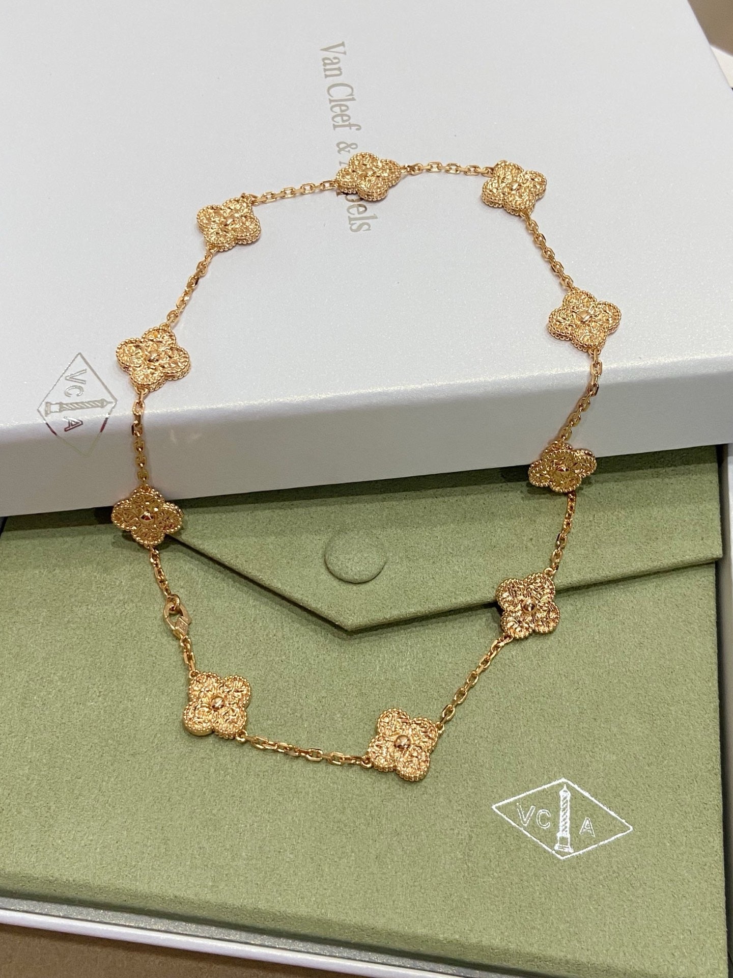 [Vicky]CLOVER 6 MOTIFS BRONZING BRACELET