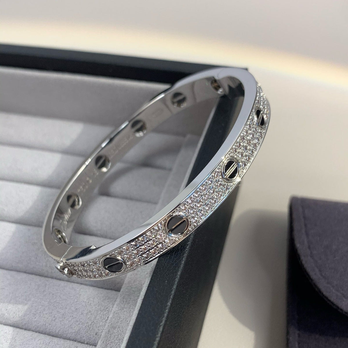 [Royal&Vicky]LOVE BRACELET 6.1MM DIAMOND-PAVED CERAMIC
