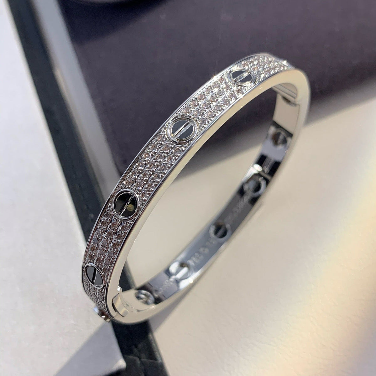 [Royal&Vicky]LOVE BRACELET 6.1MM DIAMOND-PAVED CERAMIC