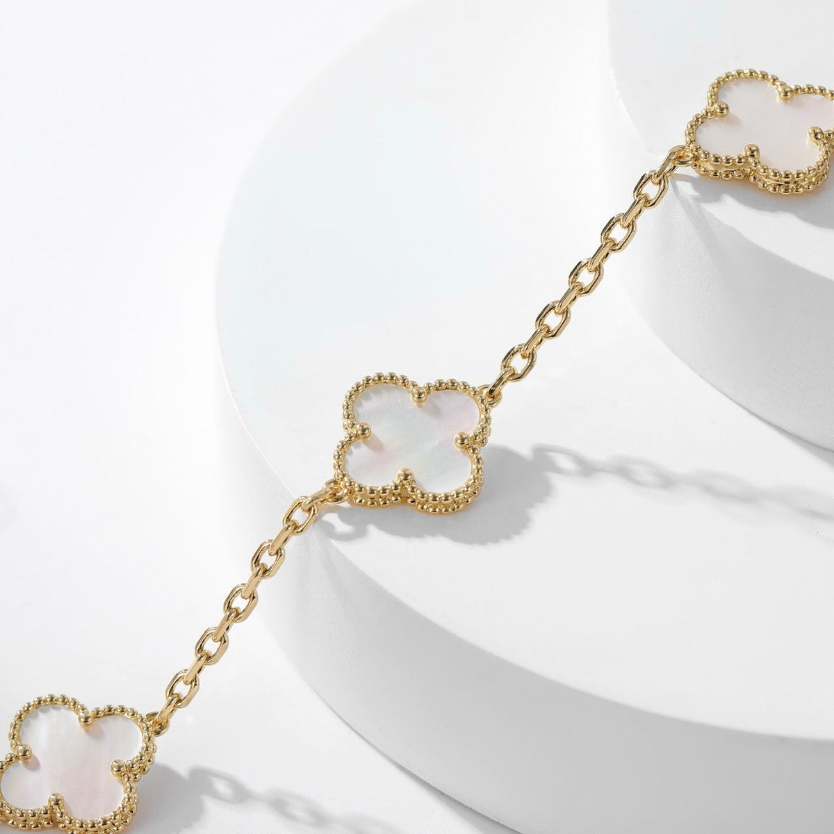 [Royal&Vicky]CLOVER 10 MOTIFS WHITE MOTHER OF PEARL NECKLACE