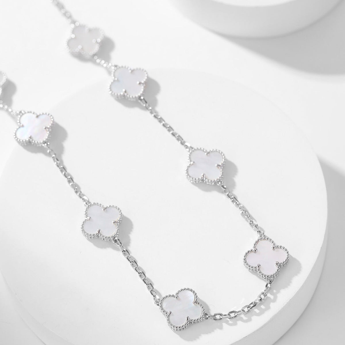 [Royal&Vicky]CLOVER 10 MOTIFS WHITE MOTHER OF PEARL NECKLACE