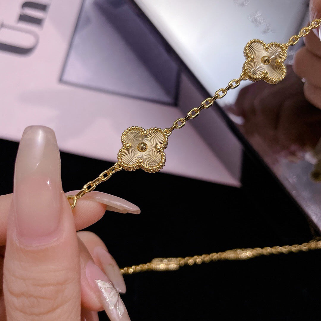 [Royal&Vicky]CLOVER 10 MOTIFS LASER NECKLACE