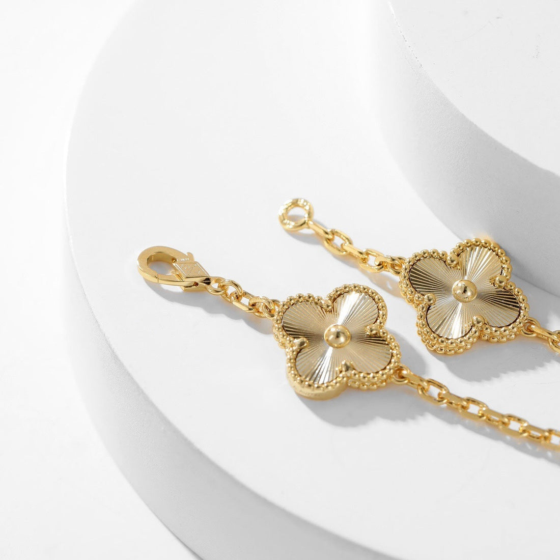 [Royal&Vicky]CLOVER 10 MOTIFS LASER NECKLACE
