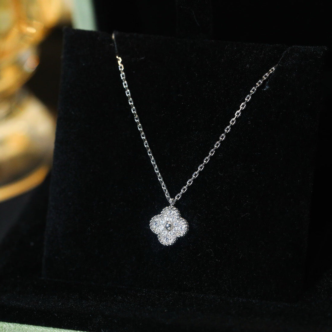 [Royal&Vicky]CLOVER MINI 9.5MM PENDANT DIAMOND NECKLACE