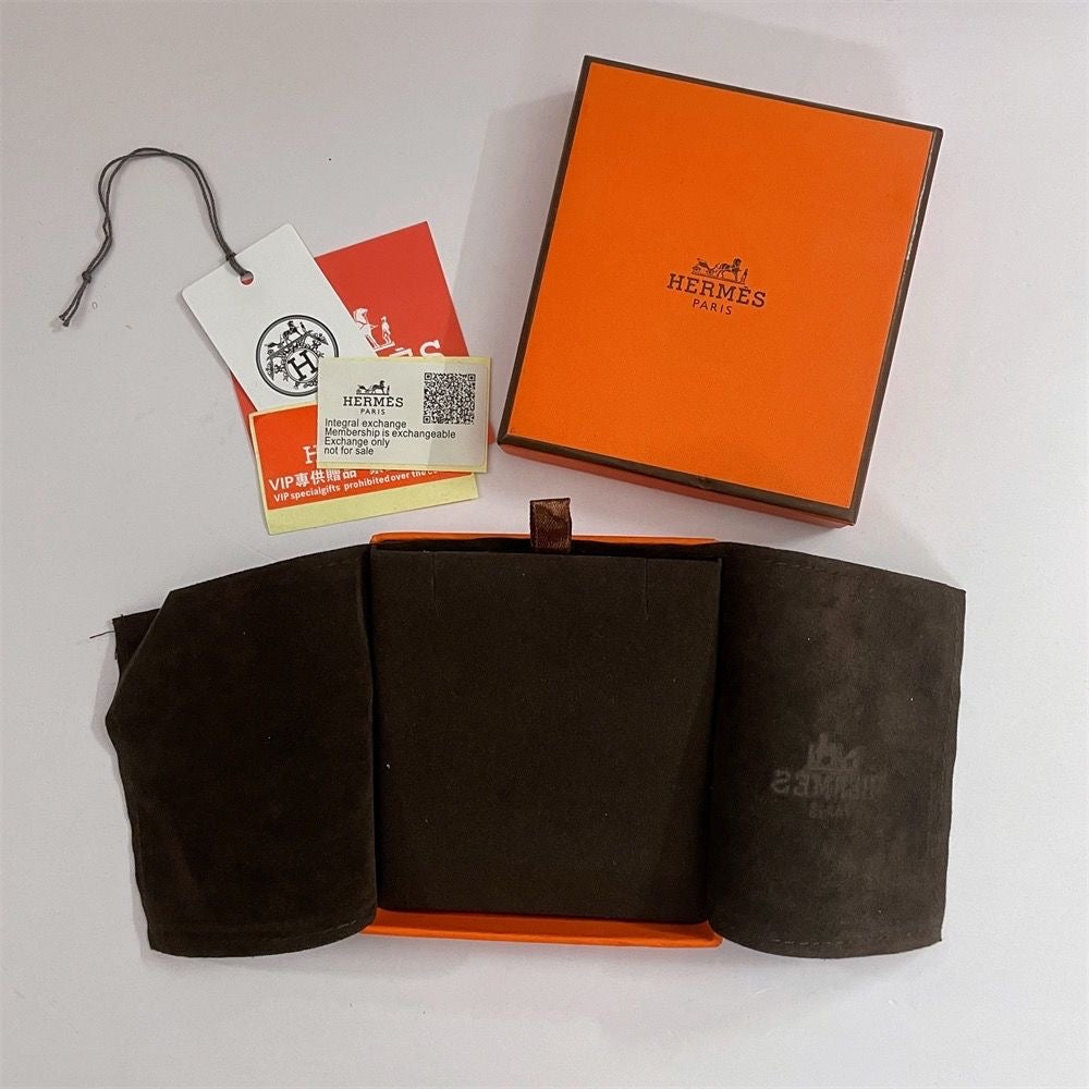 [Vicky]HM Armband Halskette Ring Box Geschenktüte