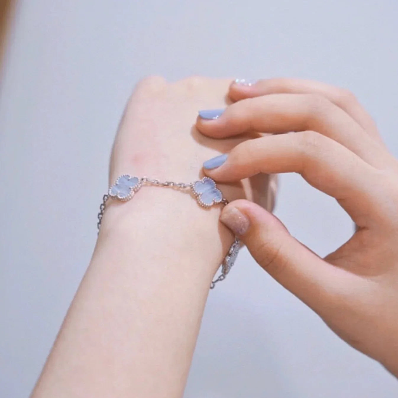 [Vicky] CLOVER 5 MOTIF PURPLE CHALCEDONY BRACELET COLLECTION