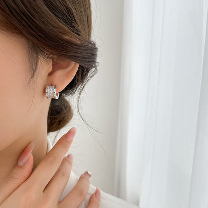 [Vicky]ZERO 1 DIAMOND PAVED EARRINGS