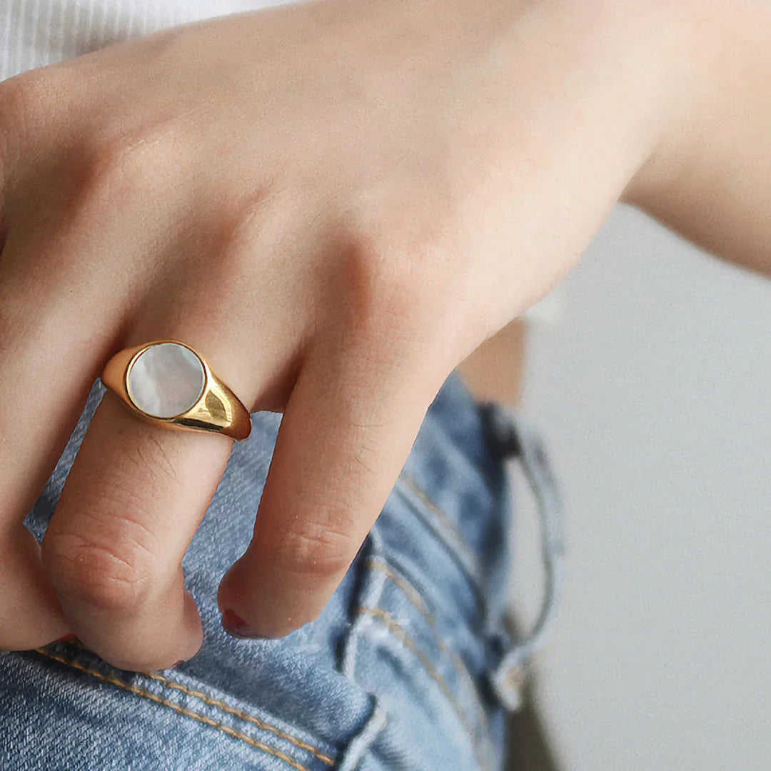 [Royal Vicky]Mother Of Pearl Gold Ring