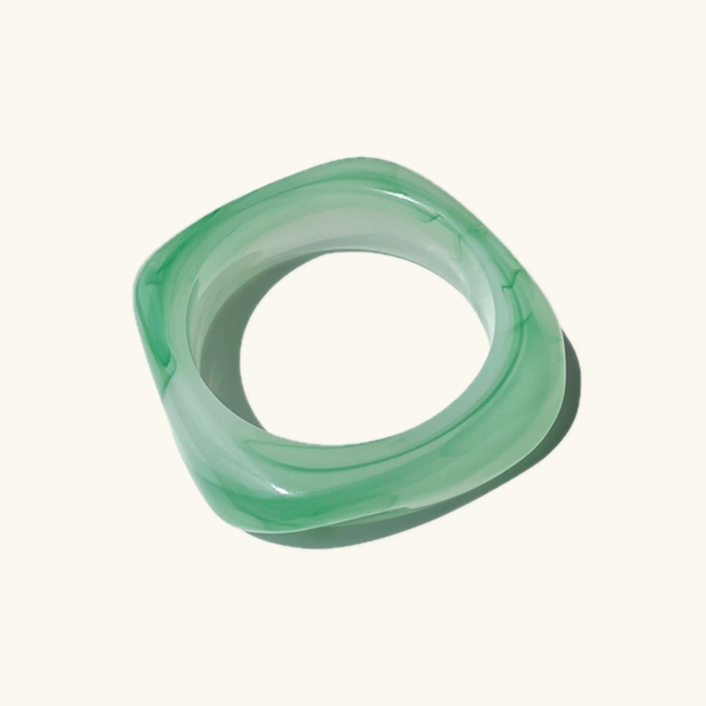[Royal Vicky]Avaria Acrylic Bangle