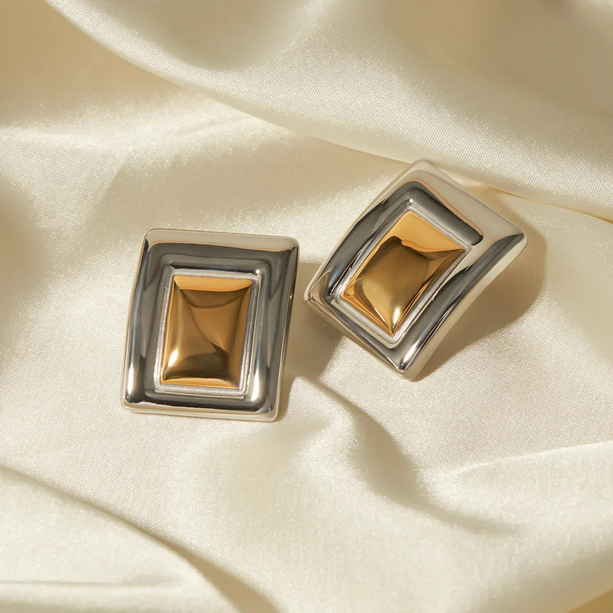 [Royal Vicky]Jocelyn Two Tone Earrings