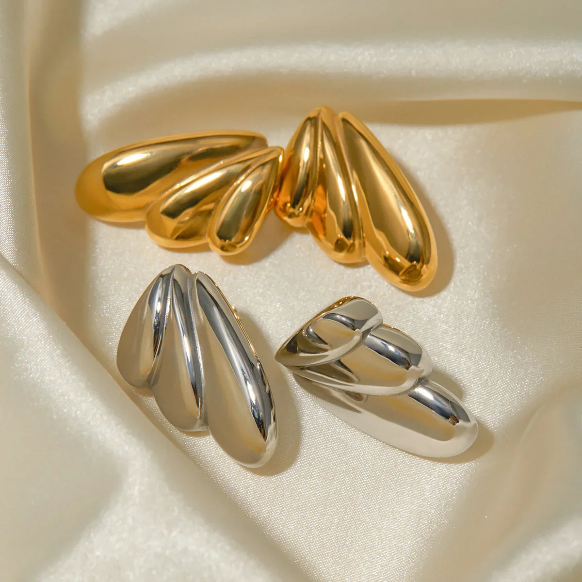 [Royal Vicky]Saffron Gold Earrings