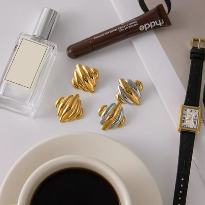 [Royal Vicky]Maxine Rippled Gold Earrings