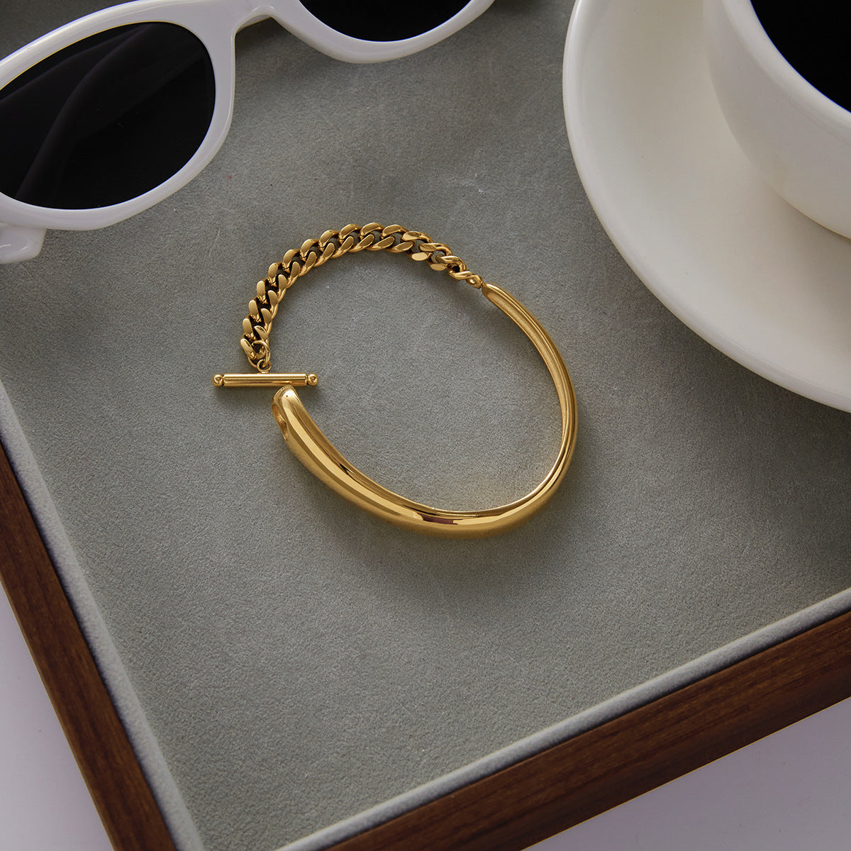 [Royal Vicky]Myrna Chained Gold Bangle