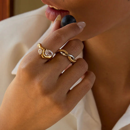 [Royal Vicky]Soletta Diamond Teardrop Gold Ring