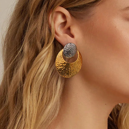 [Royal Vicky]Shelly Two Tone Crescent Earrings
