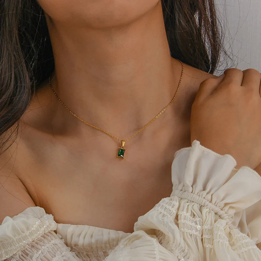[Royal Vicky]Emi Green Necklace