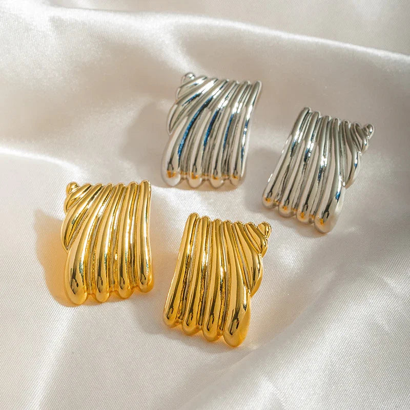[Royal Vicky]Alisa Gold Earrings