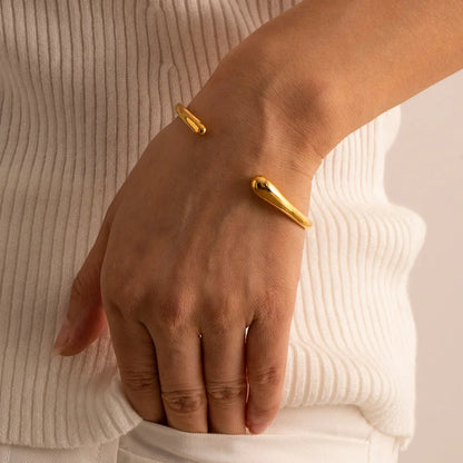 [Royal Vicky]Audrina Contemporary Gold Bangle