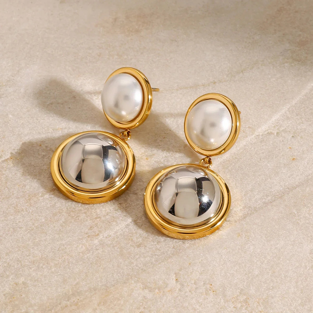 [Royal Vicky]Avery Pearl Dome Earrings