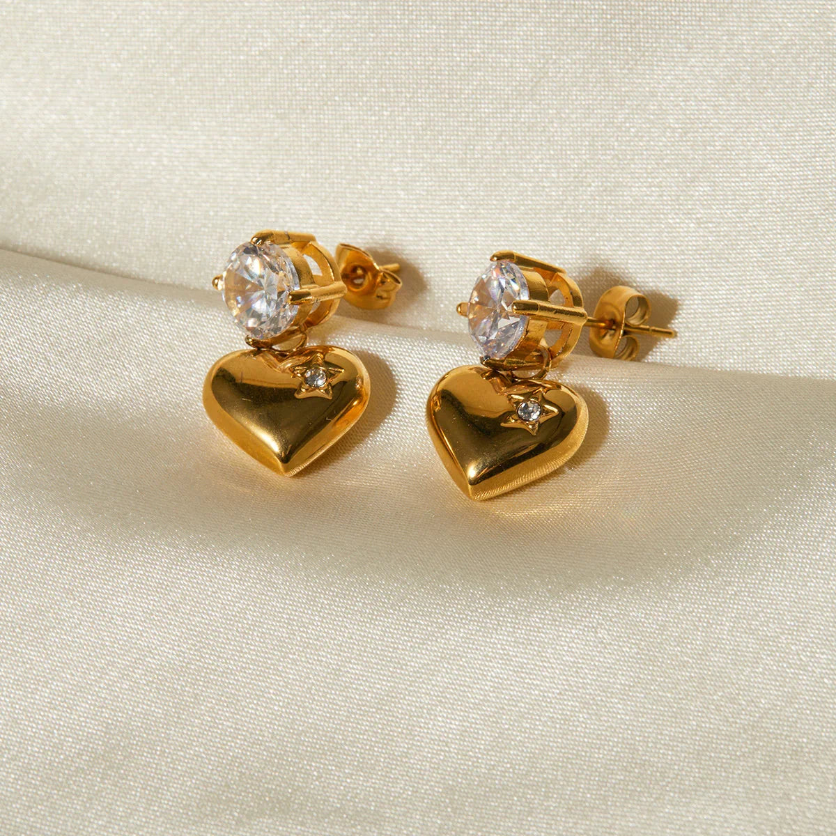 [Royal Vicky]Emmeline Heart Gold Earrings