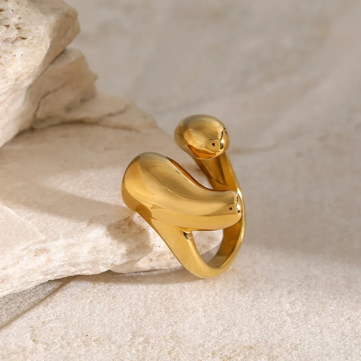 {
  "[Royal&Vicky]Abstract Gold Ring": "[Royal&Vicky]アブストラクト ゴールドリング"
}
