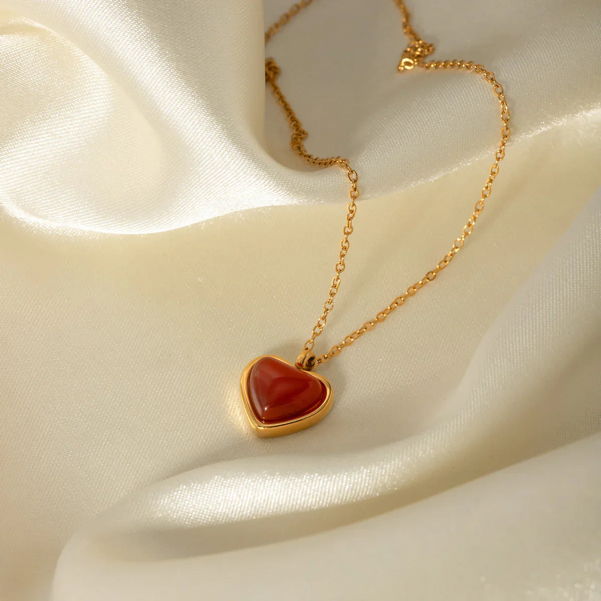 [Royal Vicky]Cecily Gold Heart Necklace