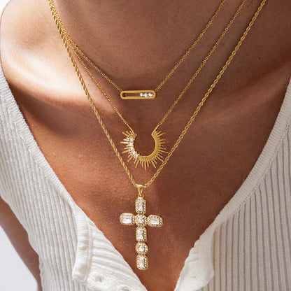 [Royal Vicky]Abby Sculpted Gold Pendant