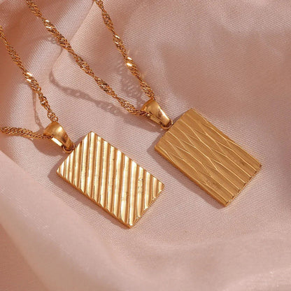 [Royal Vicky]Dahlia Gold Necklace
