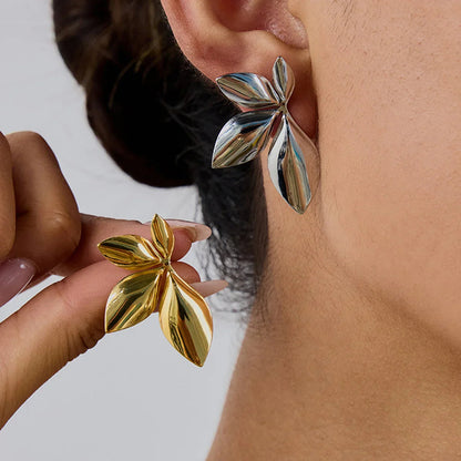 [Royal Vicky]Velle Gold Petal Earrings