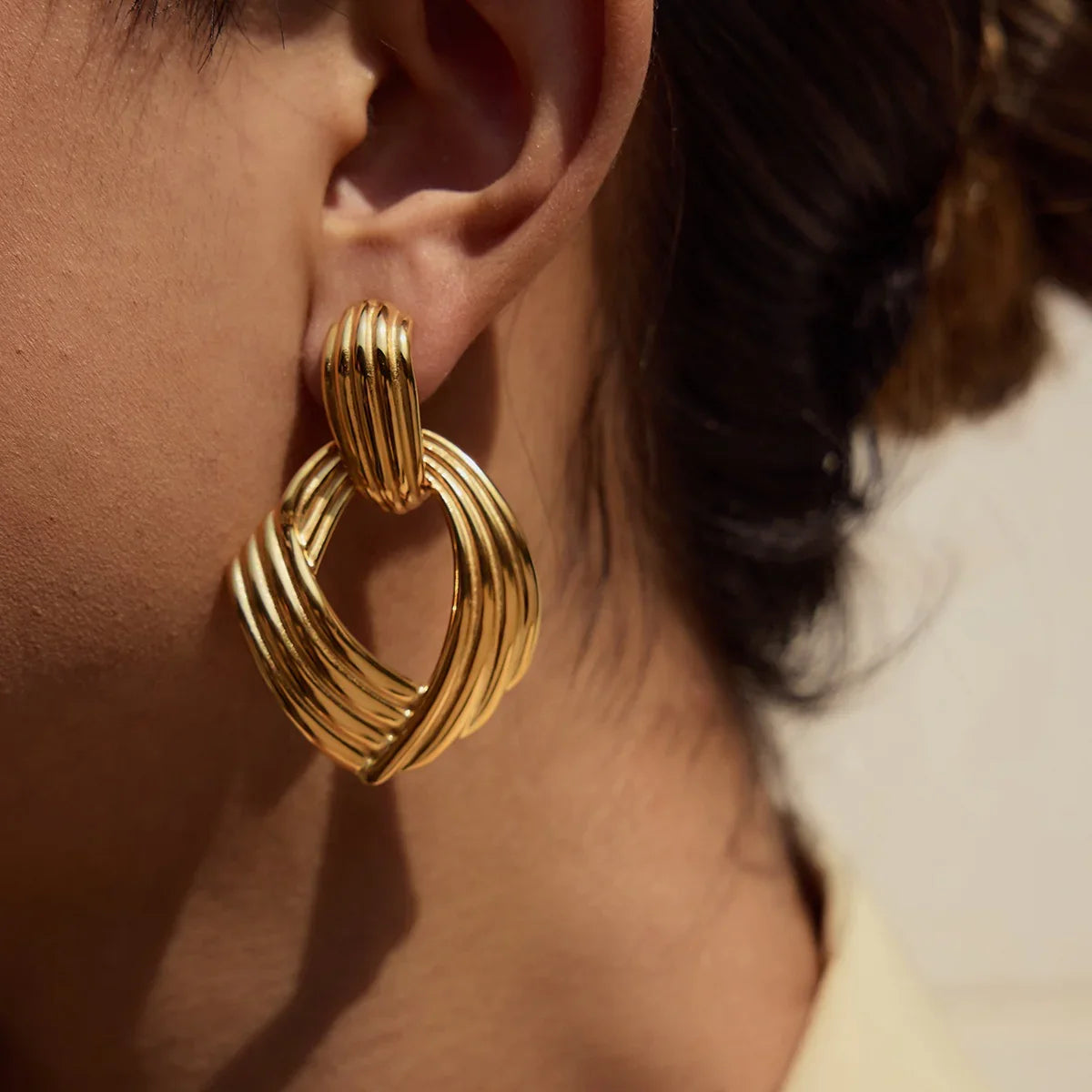 [Royal Vicky]Selma Gold Knot Earrings