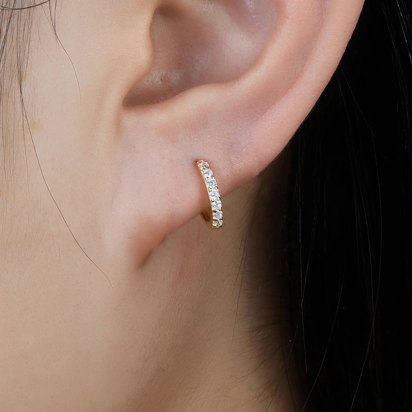 [Royal Vicky]Alexandria Huggie Earrings