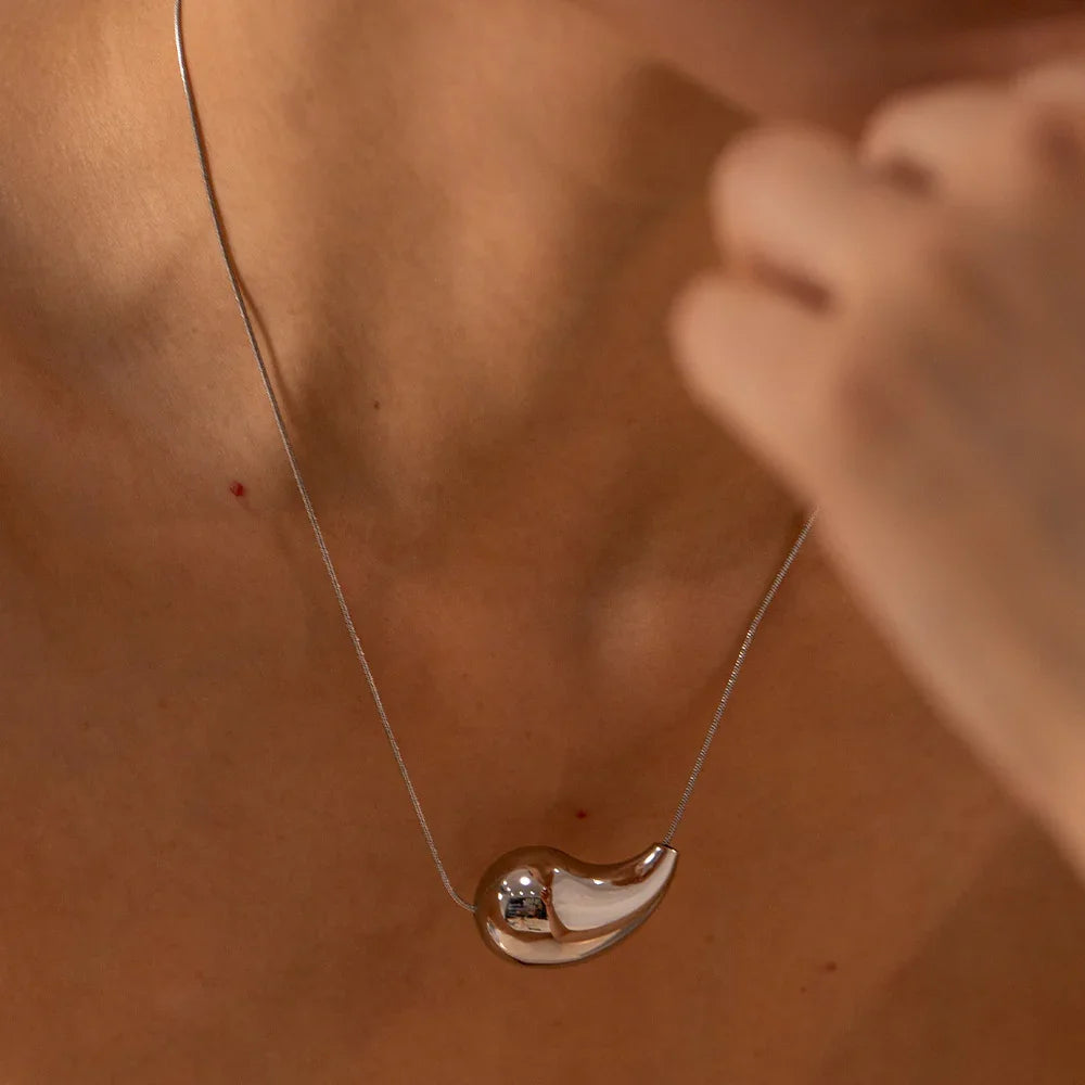[Royal Vicky]Sandra Drop Necklace