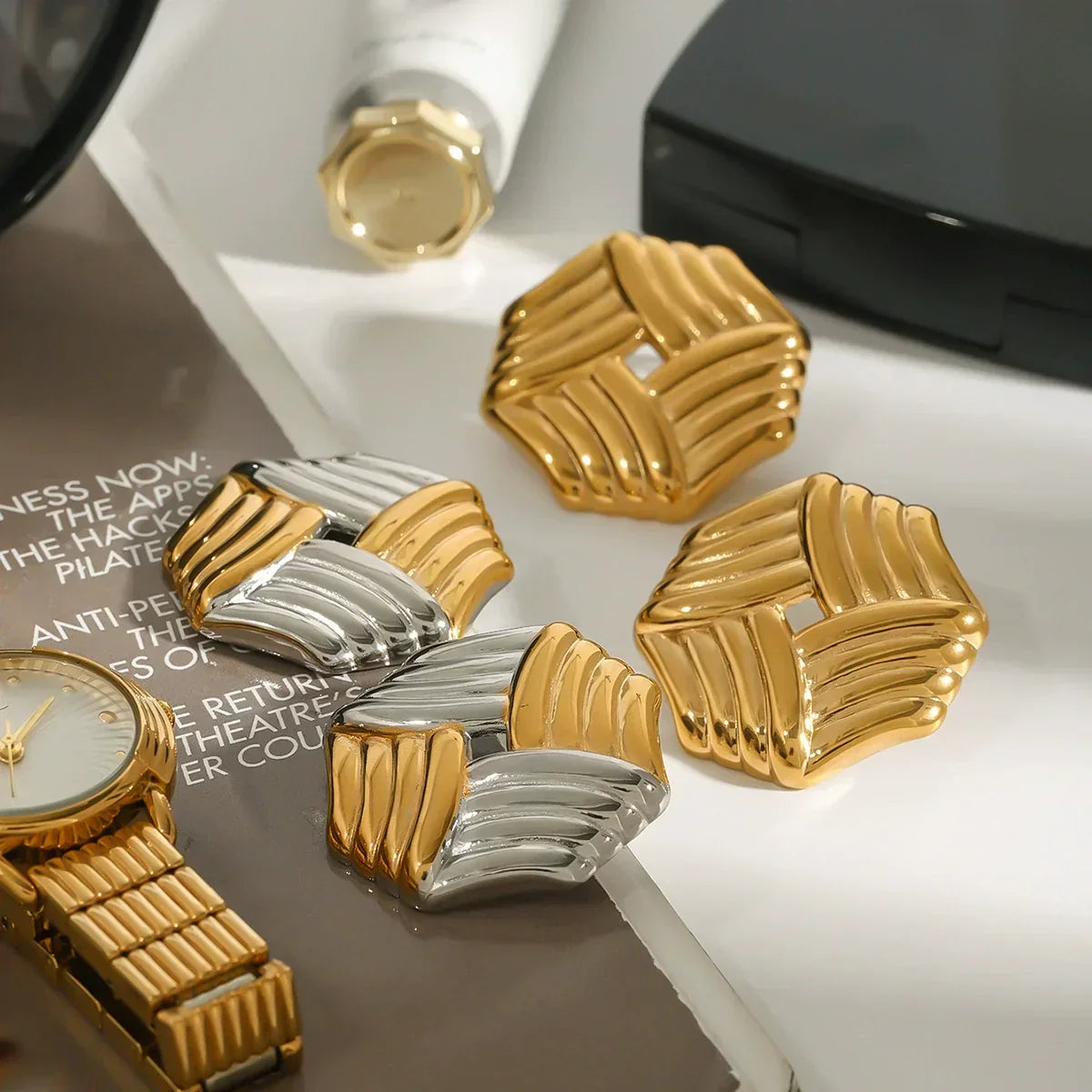 [Royal Vicky]Vanessa Criss Cut Gold Earrings