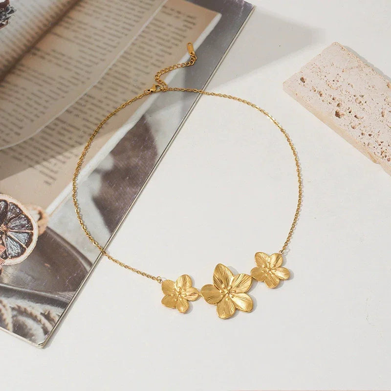 [Royal&Vicky]Millie Gold-Blumen-Halskette