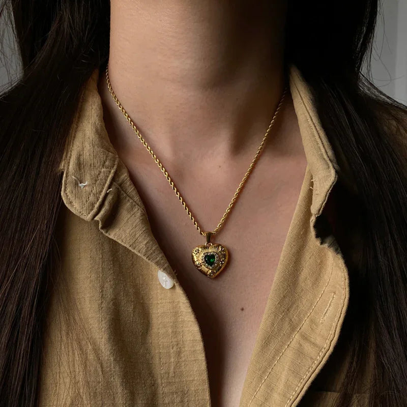 [Royal Vicky]Caelus Gold Heart Necklace