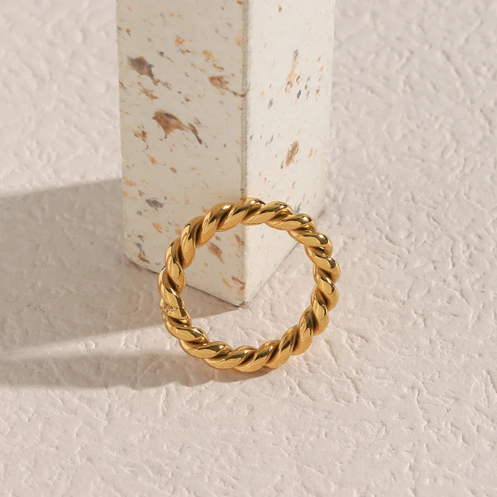 [Royal Vicky]Melody Gold Twist Ring