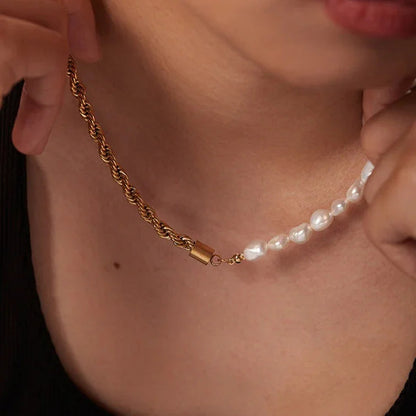 [Royal Vicky]Dualia Gold Pearl Necklace