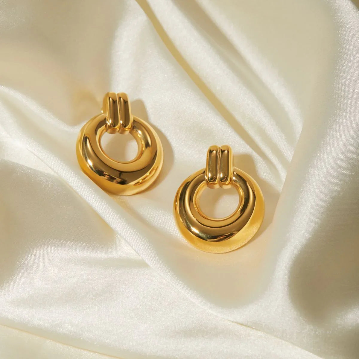 [Royal Vicky]Lynora Gold Earrings