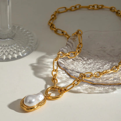 [Royal Vicky]Shelby Mother Of Pearl Pendant