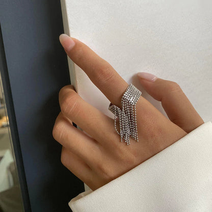 [Royal Vicky]Krystelle Gold Tassel Ring