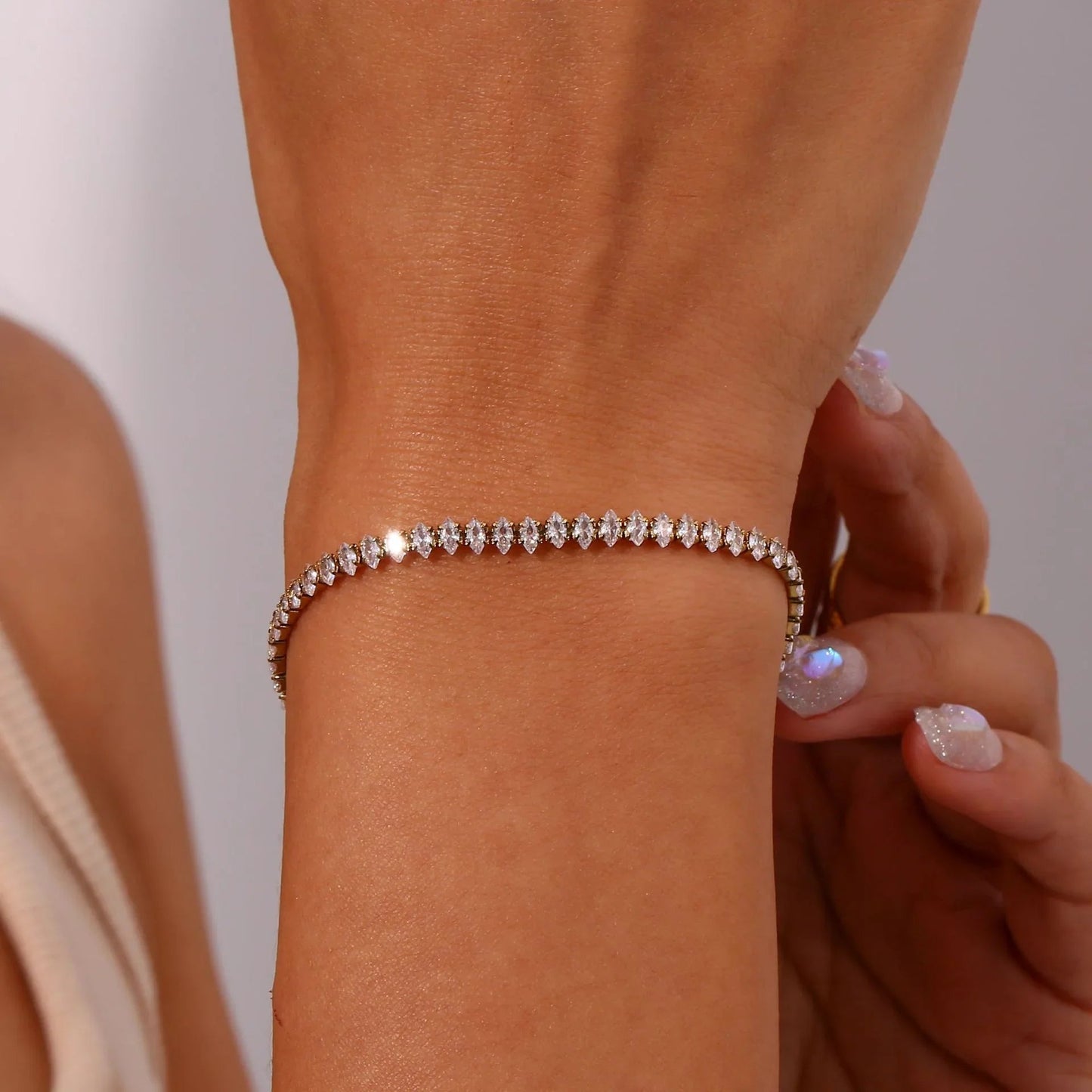 [Royal Vicky]Wisteria Diamond Tennis Bracelet