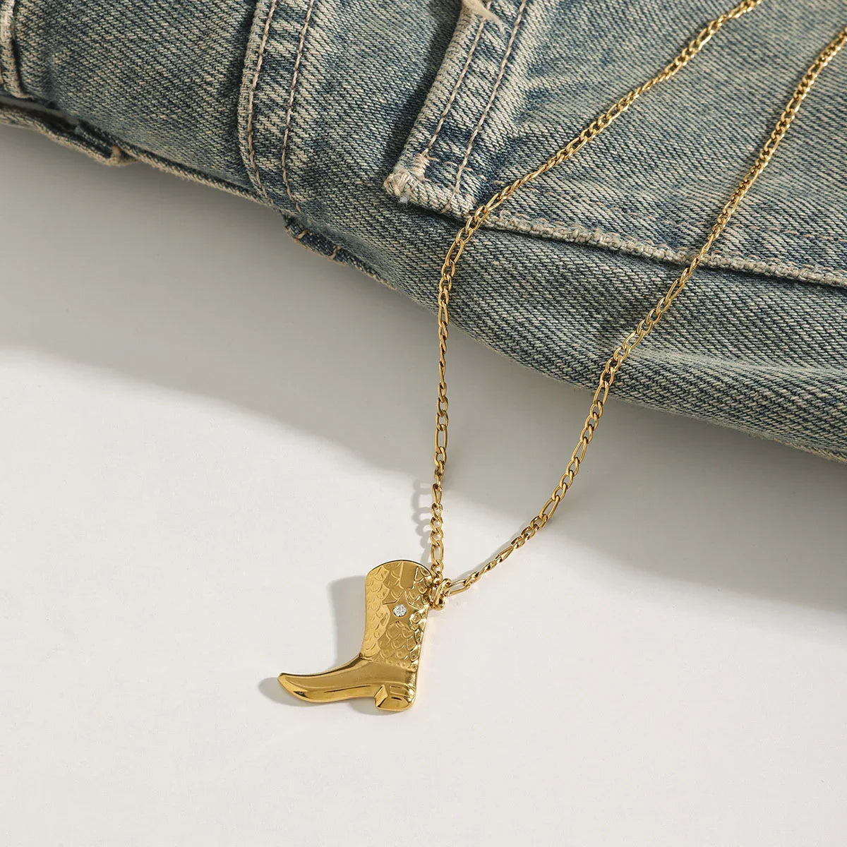 [Royal Vicky]Makayla Gold Boot Pendant