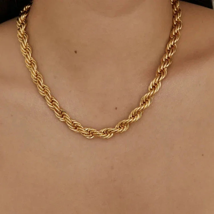 [Royal Vicky]Mila Golden Twist Necklace