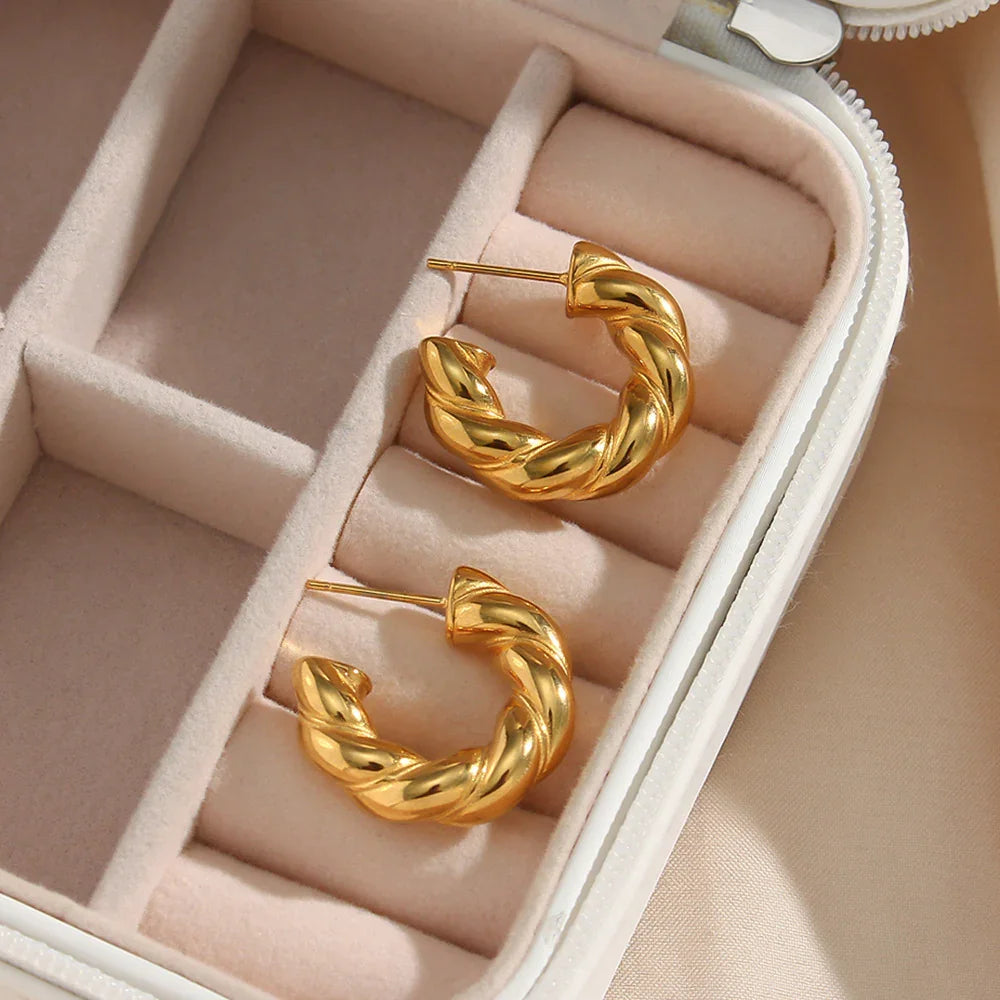 [Royal Vicky]Naomi Twist Earrings