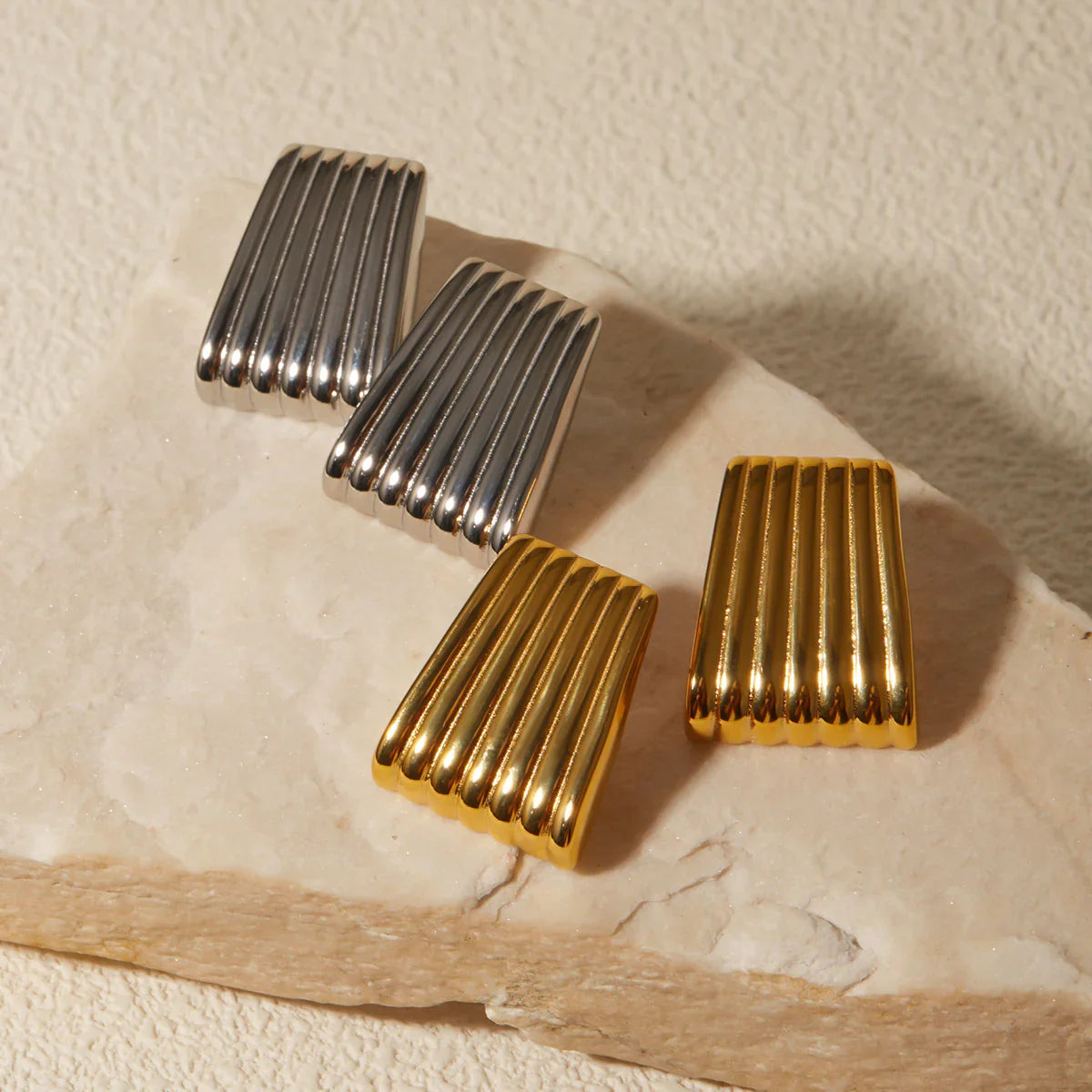 [Royal Vicky]Antonia Gold Earrings