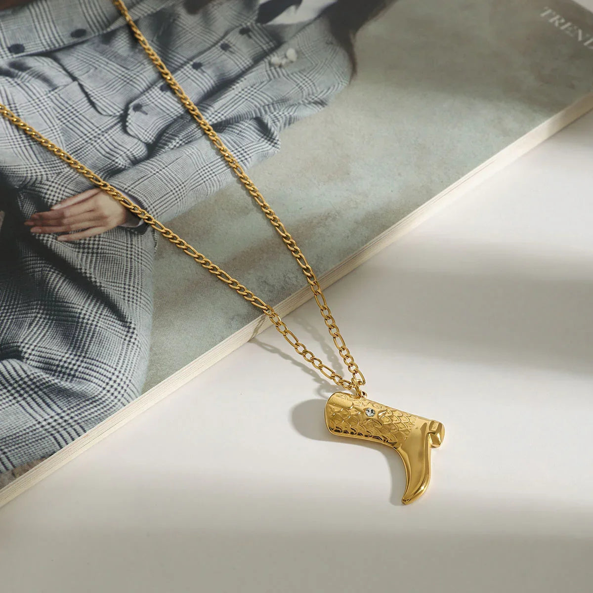 [Royal Vicky]Makayla Gold Boot Pendant