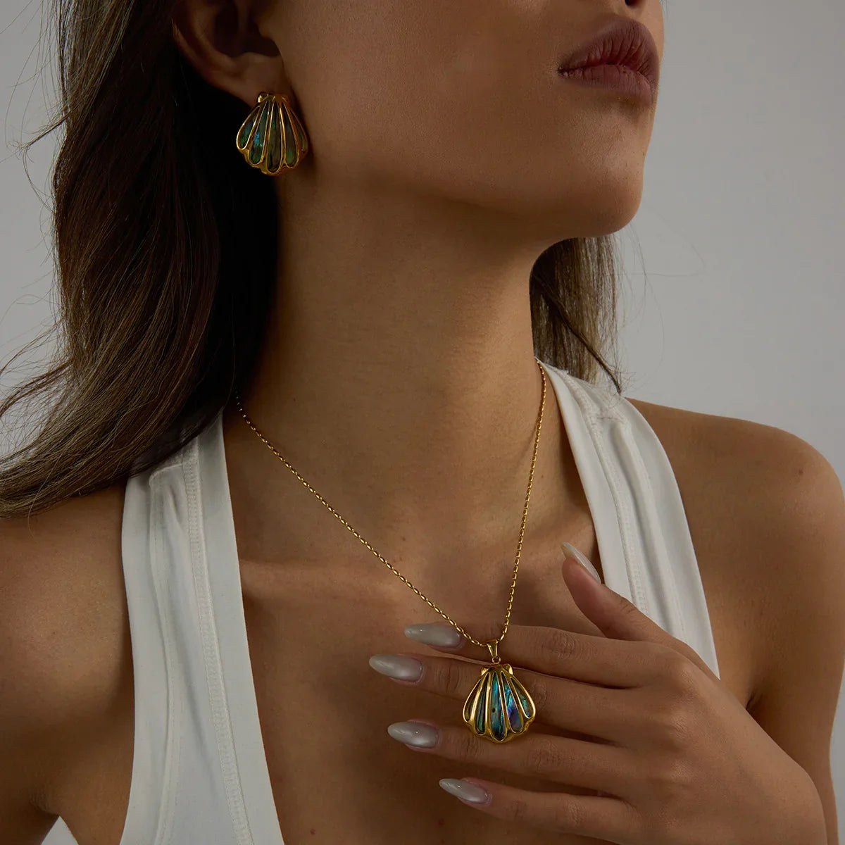 [Royal Vicky]Nixie Gold Seashell Earrings