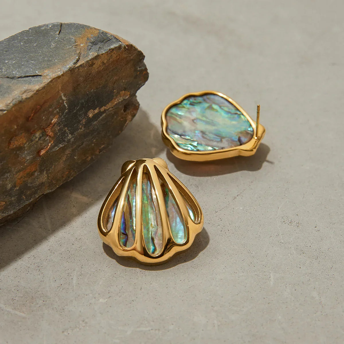 [Royal Vicky]Nixie Gold Seashell Earrings